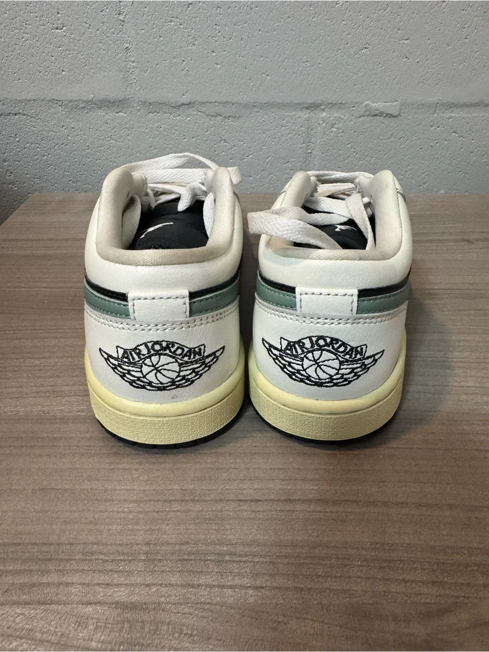 Air Jordan 1 Low